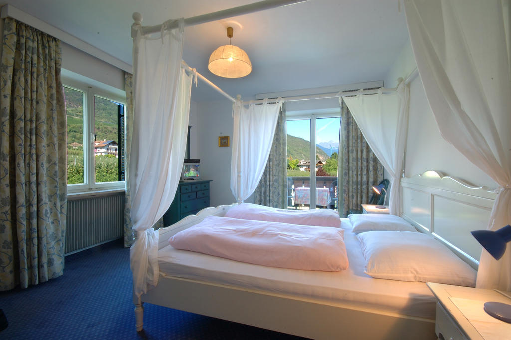 Hotel & Residenz Traubenheim Nalles Ruang foto